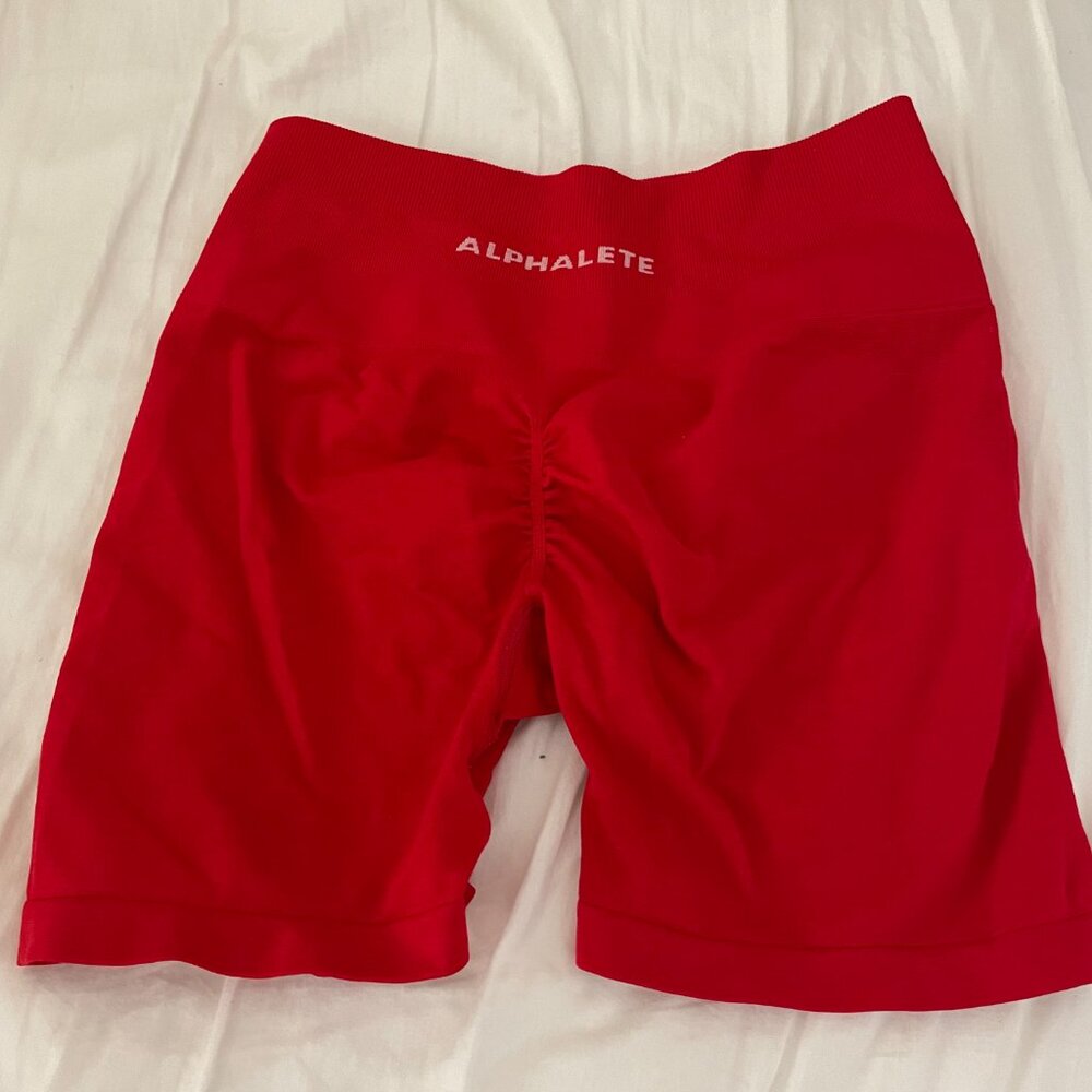 Alphalete Amplify Short 4.5" - Formula Red